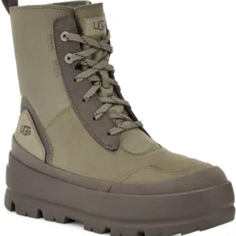 The UGG Lug Platform Lace-Up Combat Boot (Women)New - Picture 7 of 7